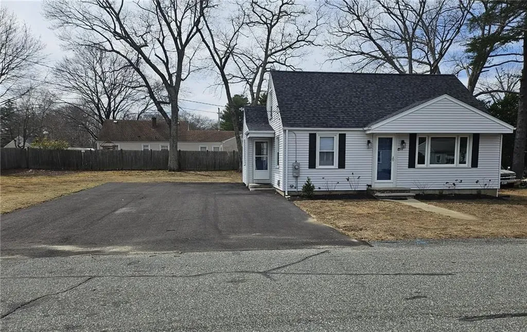 12 Eisenhower Drive Smithfield RI 02917