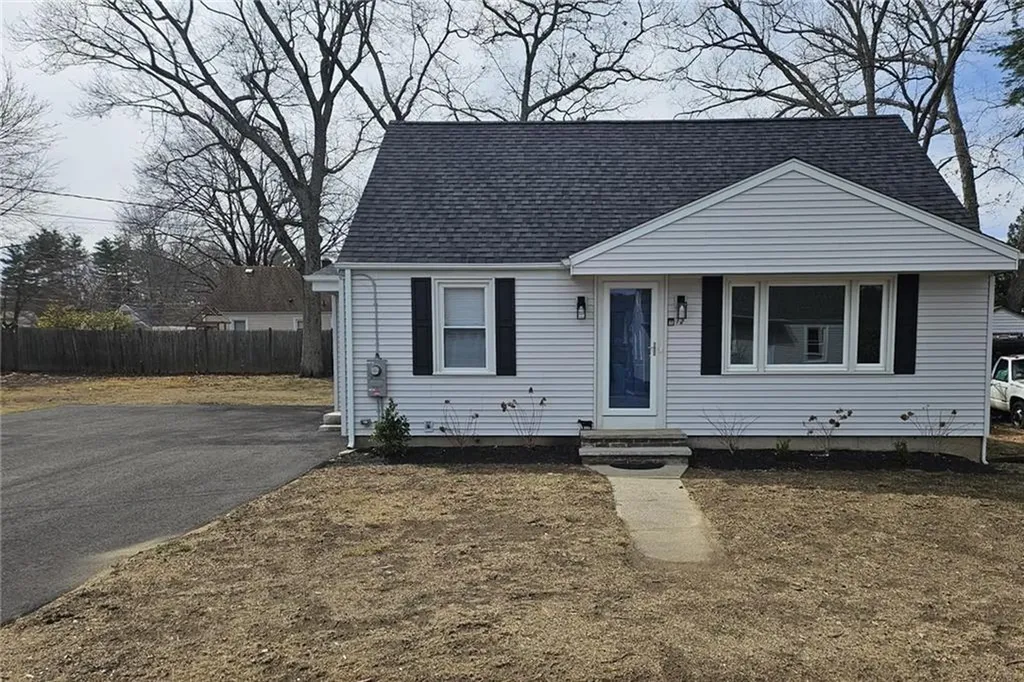 12 Eisenhower Drive Smithfield RI 02917