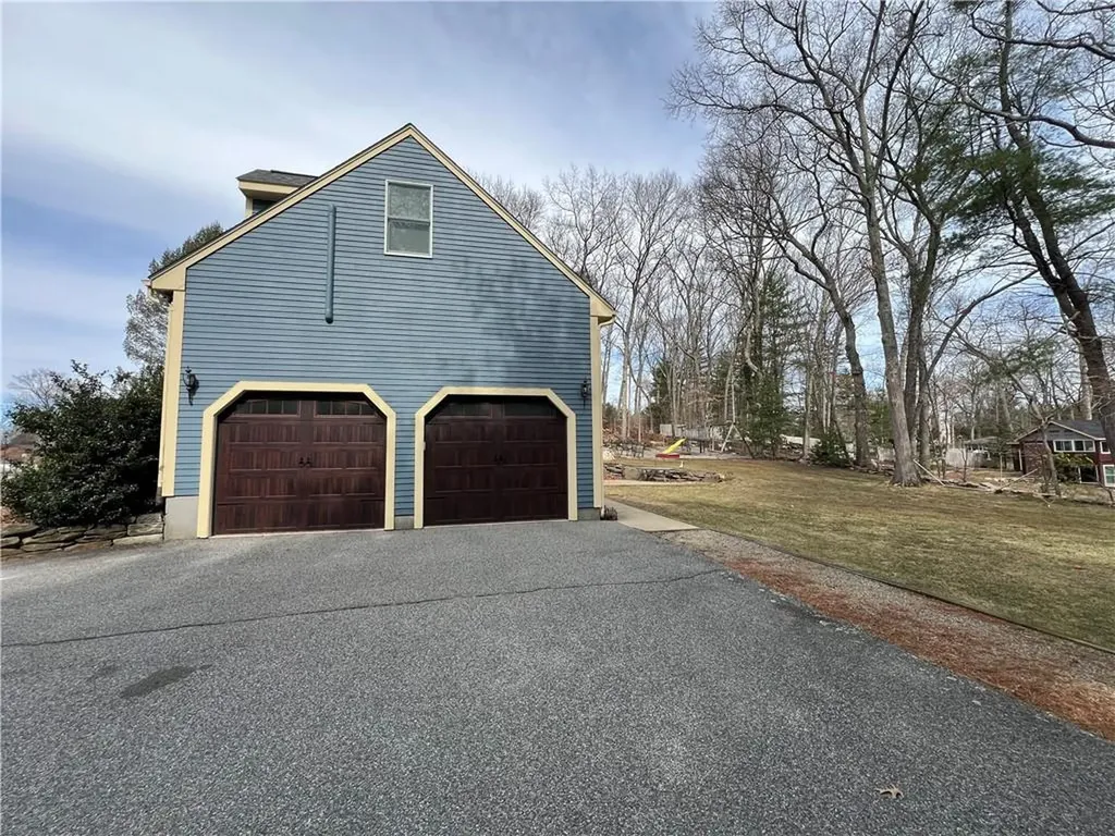 23 Factory Pond Circle Smithfield RI 02828