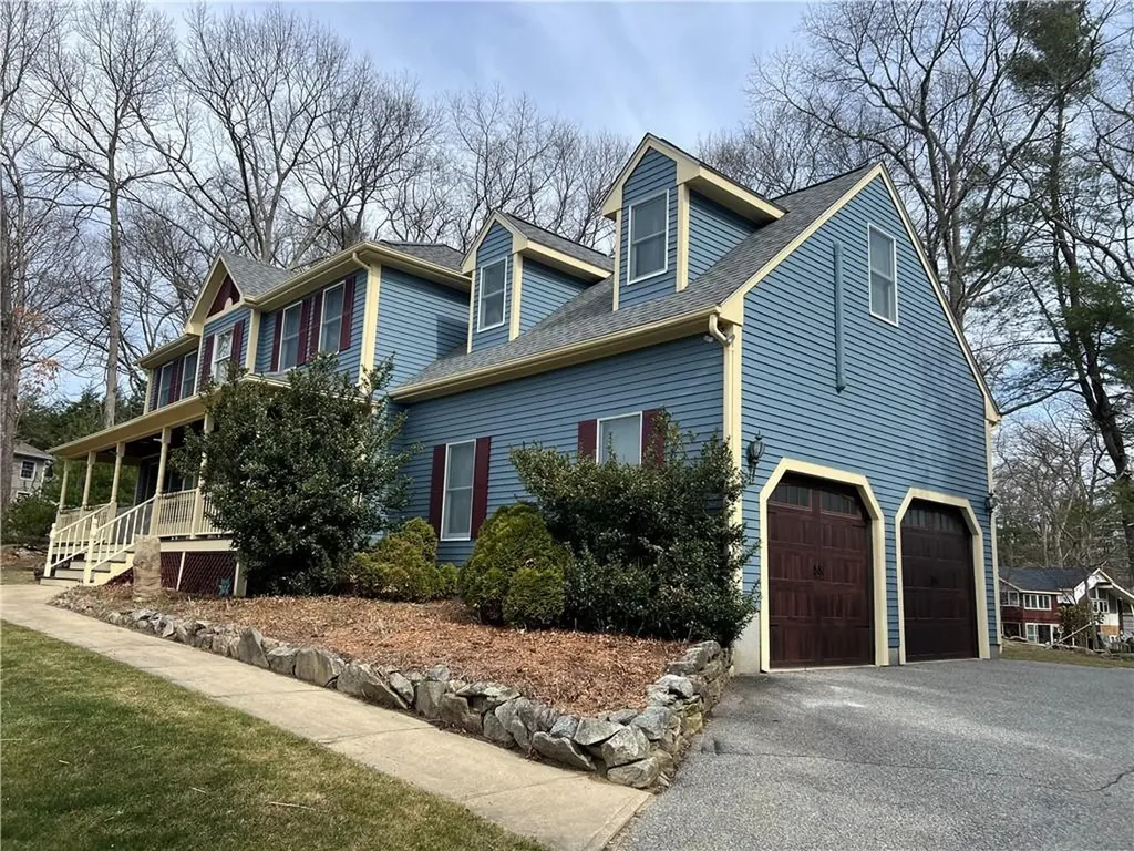 23 Factory Pond Circle Smithfield RI 02828