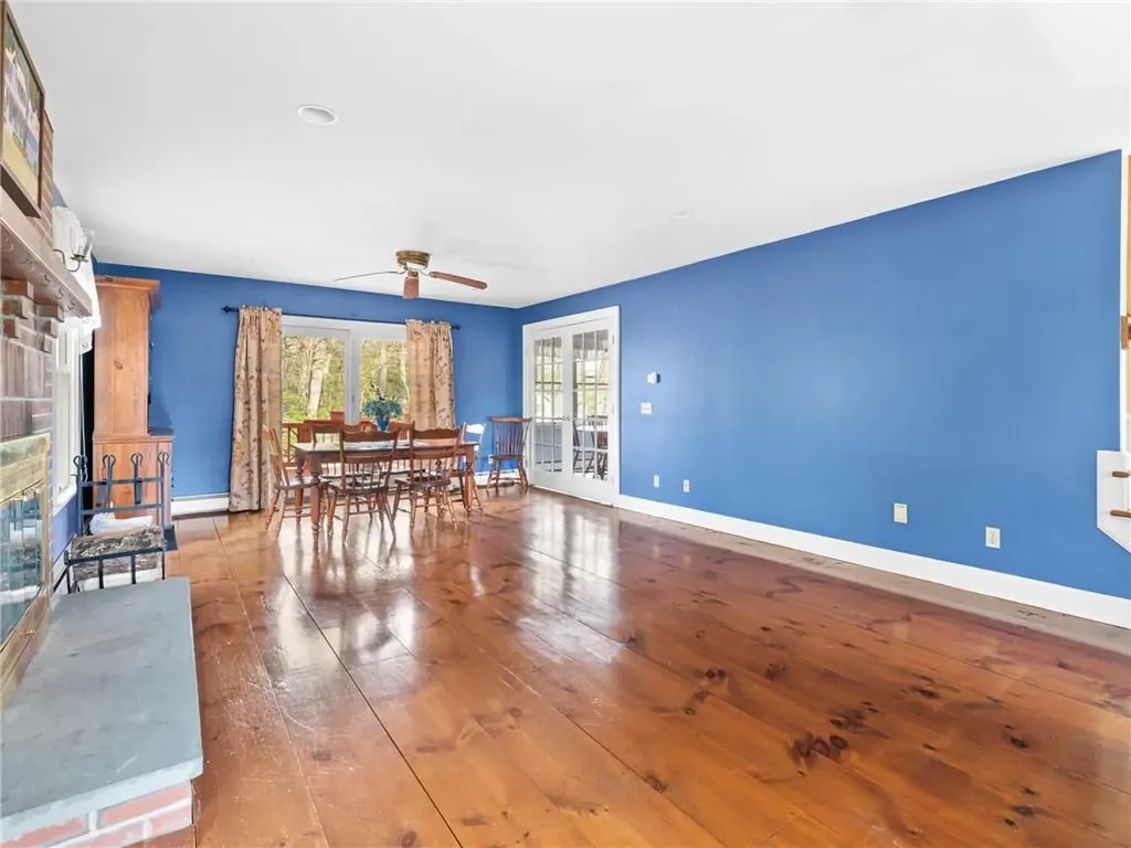 23 Factory Pond Circle Smithfield RI 02828