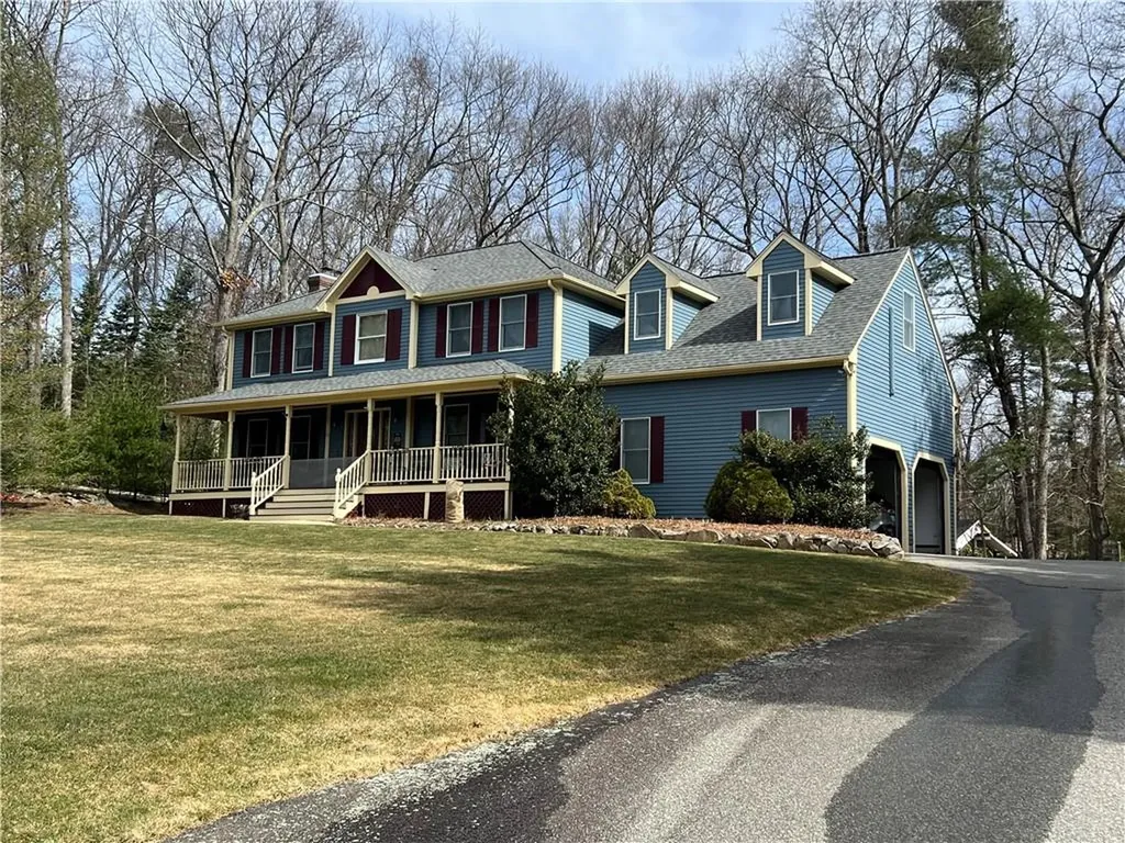 23 Factory Pond Circle Smithfield RI 02828