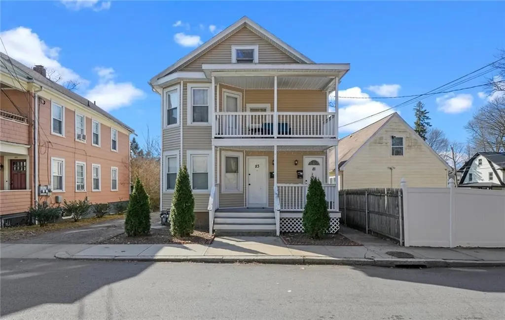 81 Garfield Avenue Providence RI 02908