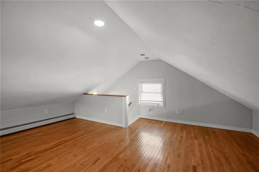 81 Garfield Avenue Providence RI 02908