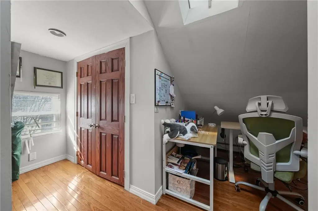81 Garfield Avenue Providence RI 02908