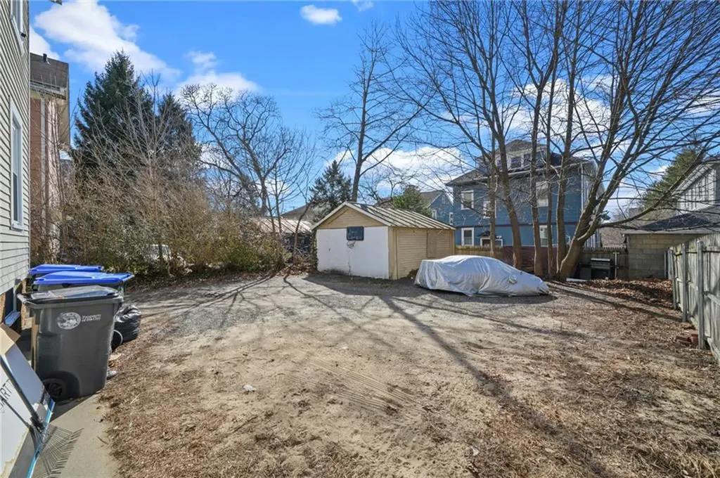 81 Garfield Avenue Providence RI 02908