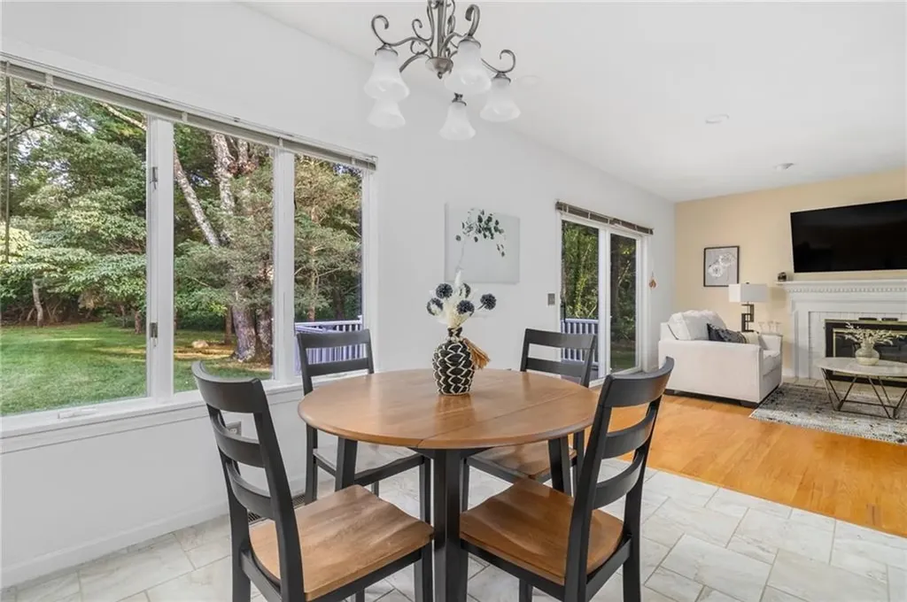 60 Arrowhead Way Warwick RI 02886