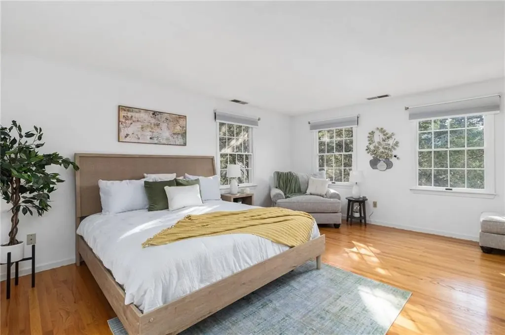60 Arrowhead Way Warwick RI 02886