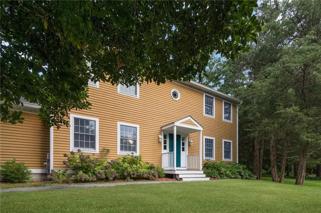 60 Arrowhead Way Warwick RI 02886