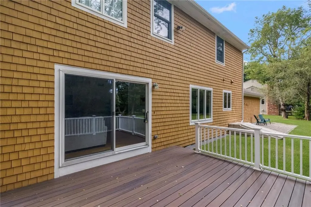 60 Arrowhead Way Warwick RI 02886