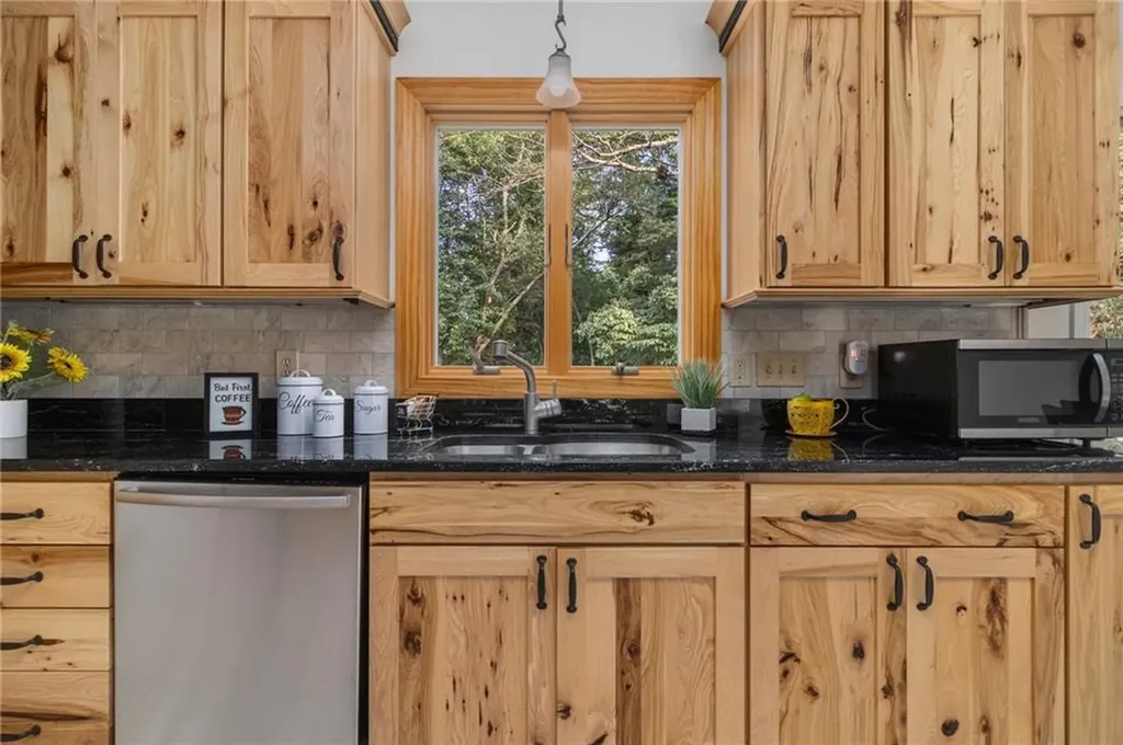 60 Arrowhead Way Warwick RI 02886