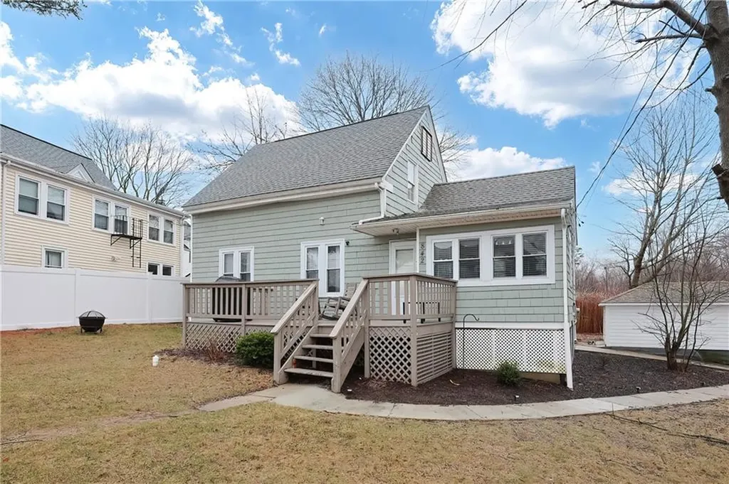 842 Weeden Street Pawtucket RI 02860