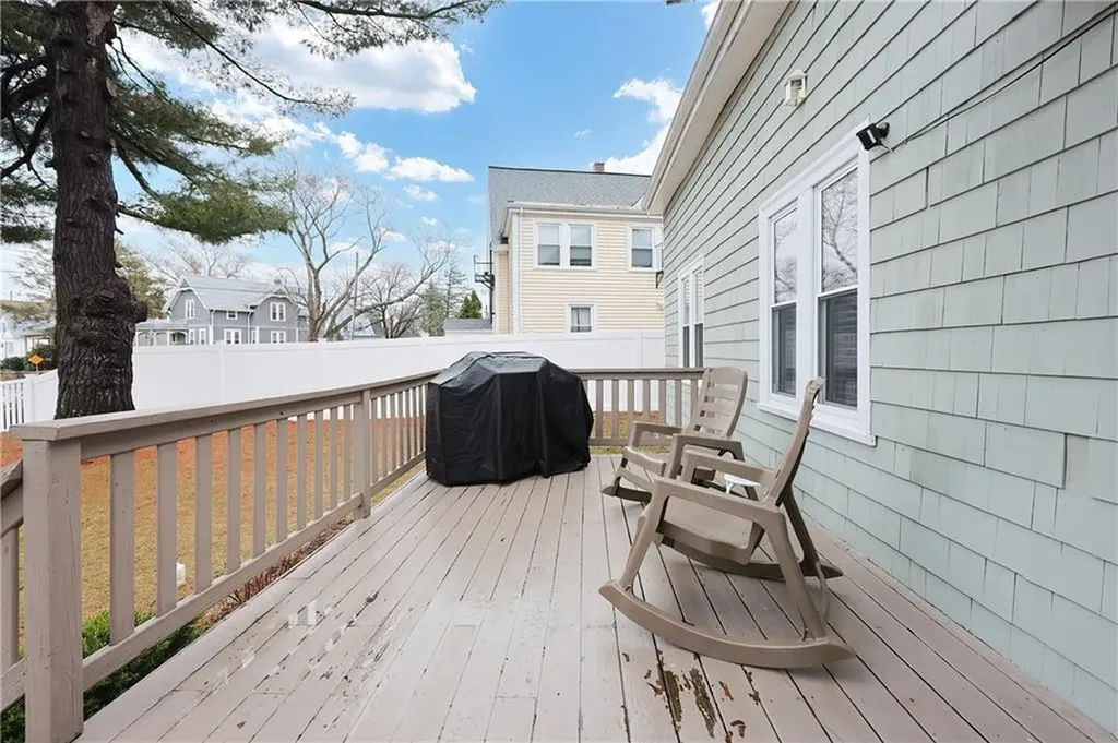 842 Weeden Street Pawtucket RI 02860