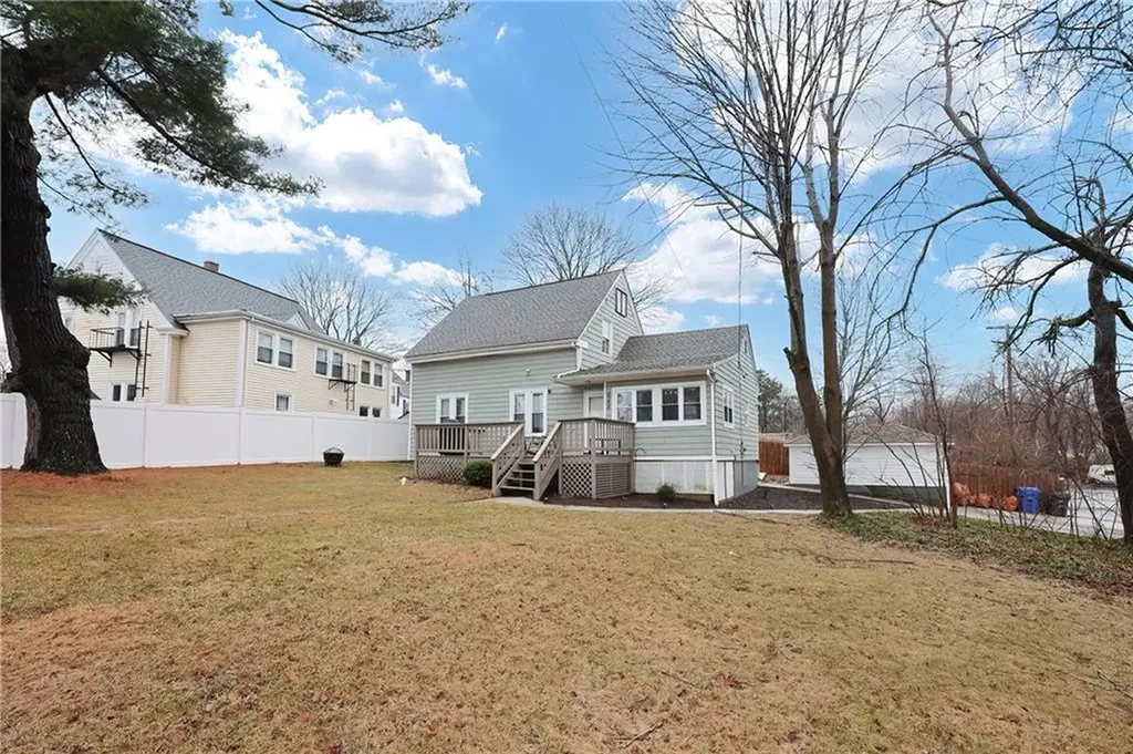 842 Weeden Street Pawtucket RI 02860