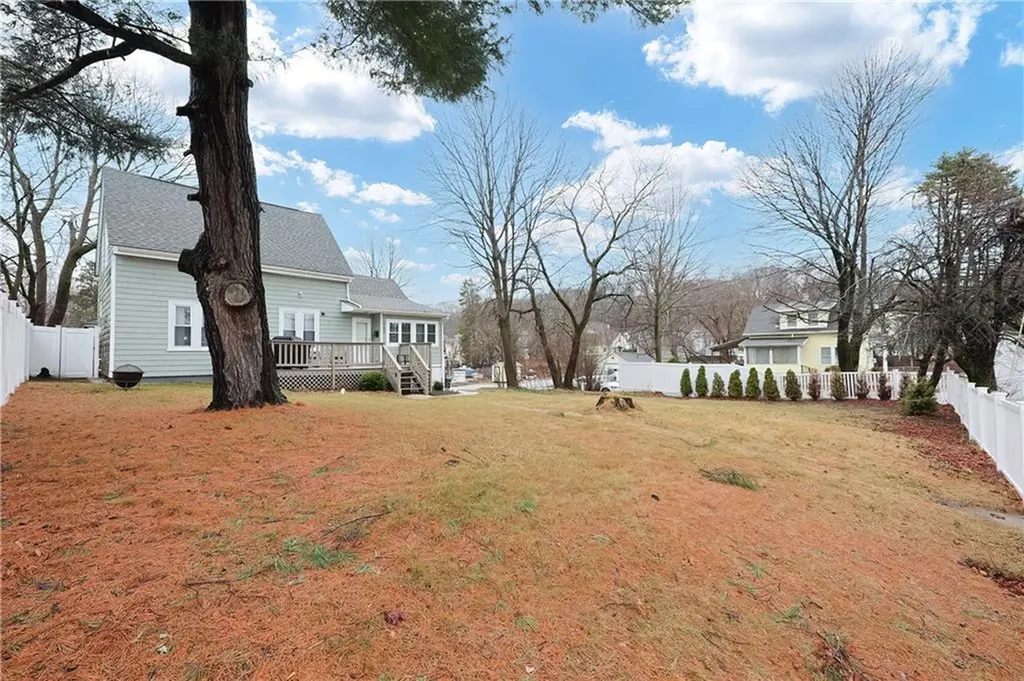 842 Weeden Street Pawtucket RI 02860
