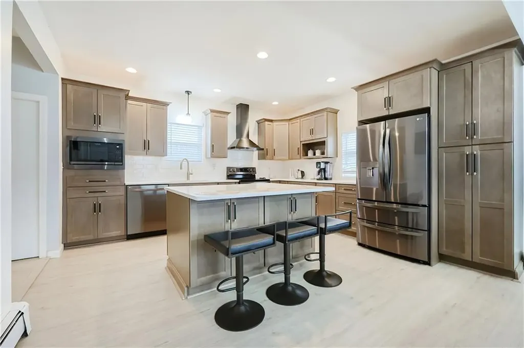 842 Weeden Street Pawtucket RI 02860