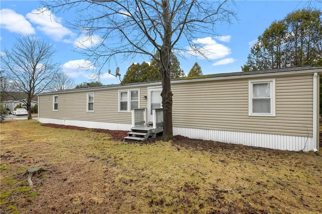 56 Wright Way Coventry RI 02816