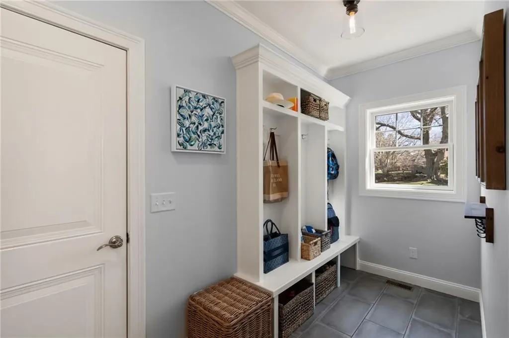 37 Island Drive Middletown RI 02842