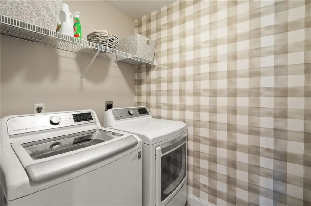 37 Island Drive Middletown RI 02842