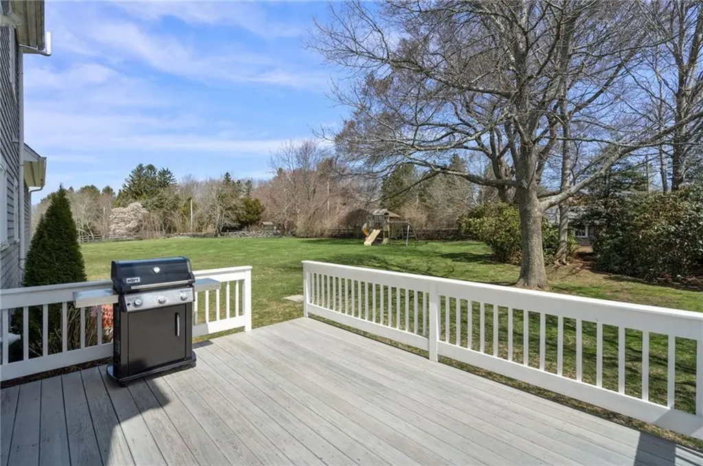 37 Island Drive Middletown RI 02842