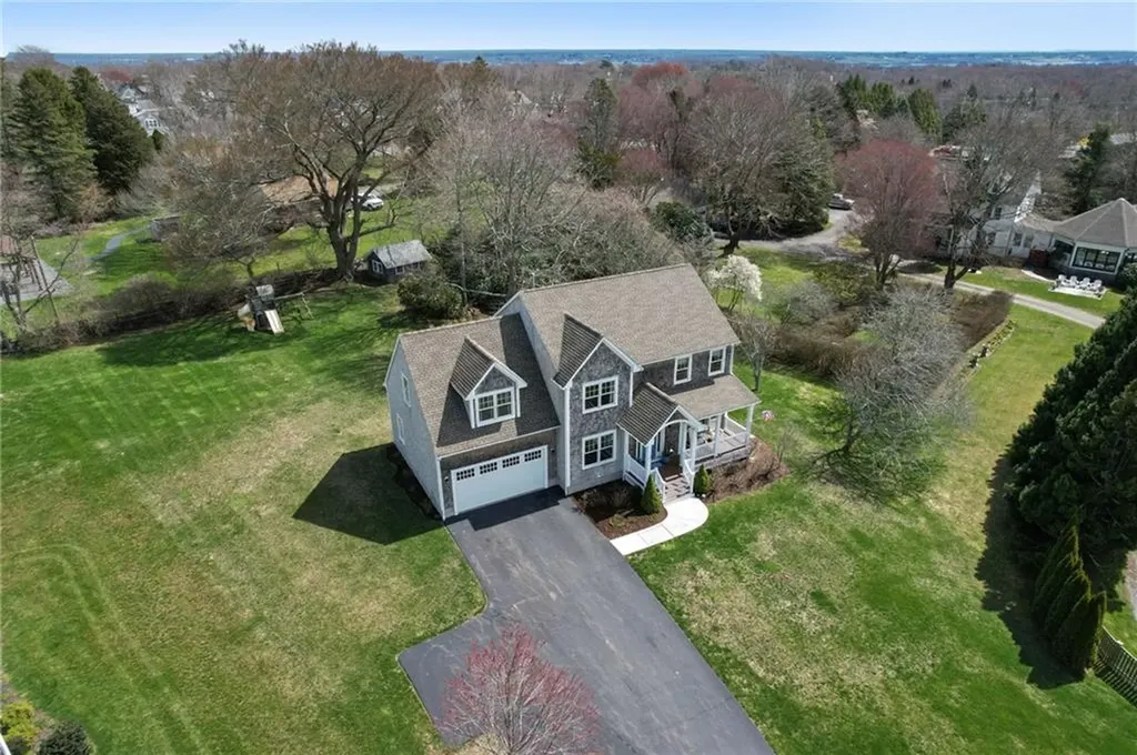 37 Island Drive Middletown RI 02842