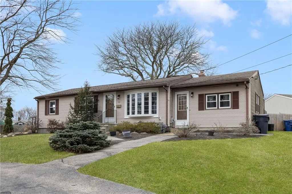 113 Cove Avenue Warwick RI 02889