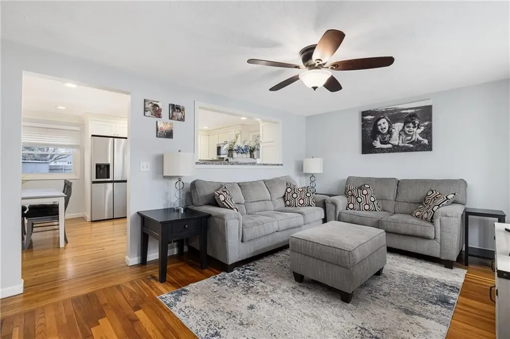 113 Cove Avenue Warwick RI 02889