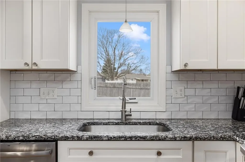 113 Cove Avenue Warwick RI 02889