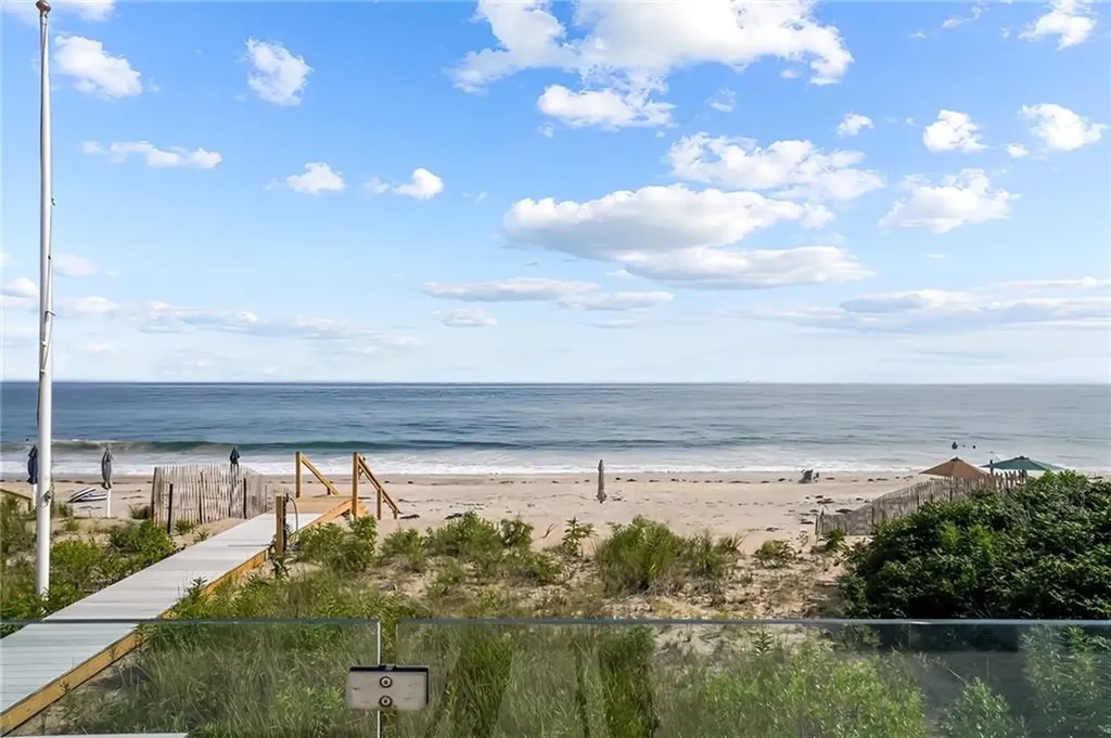 439 Atlantic Avenue Westerly RI 02891