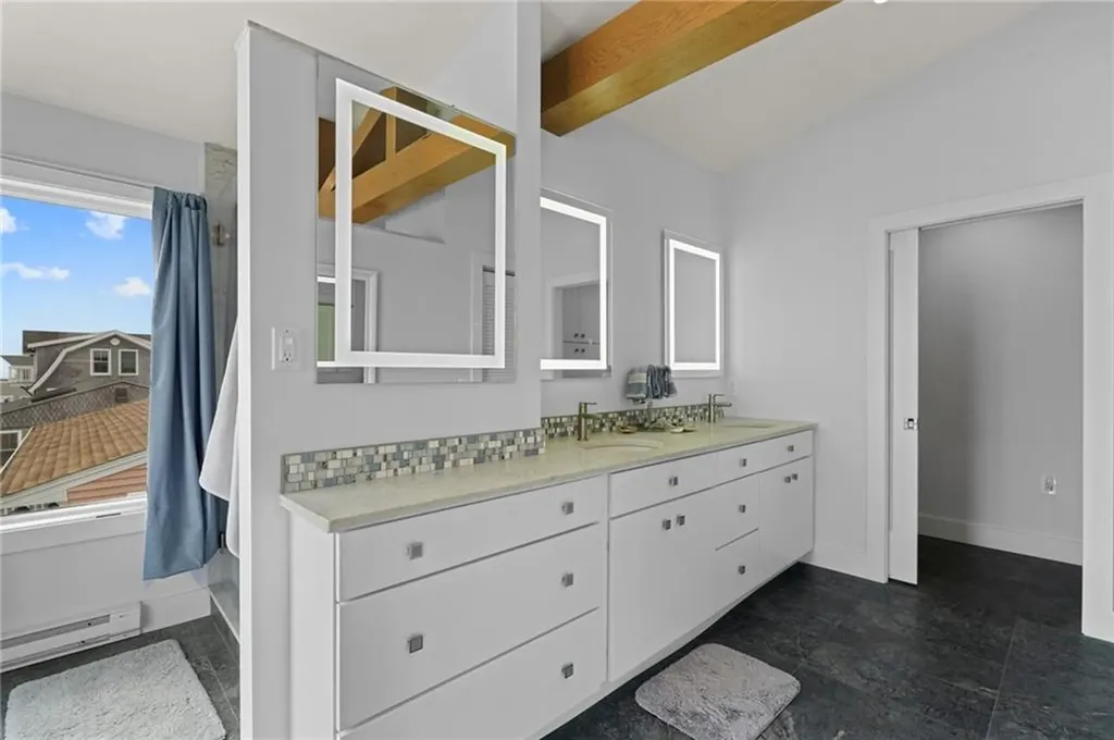 439 Atlantic Avenue Westerly RI 02891