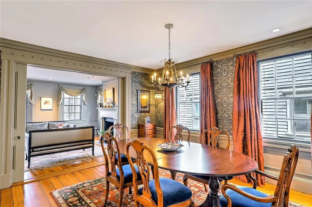 129 Williams Street Providence RI 02906