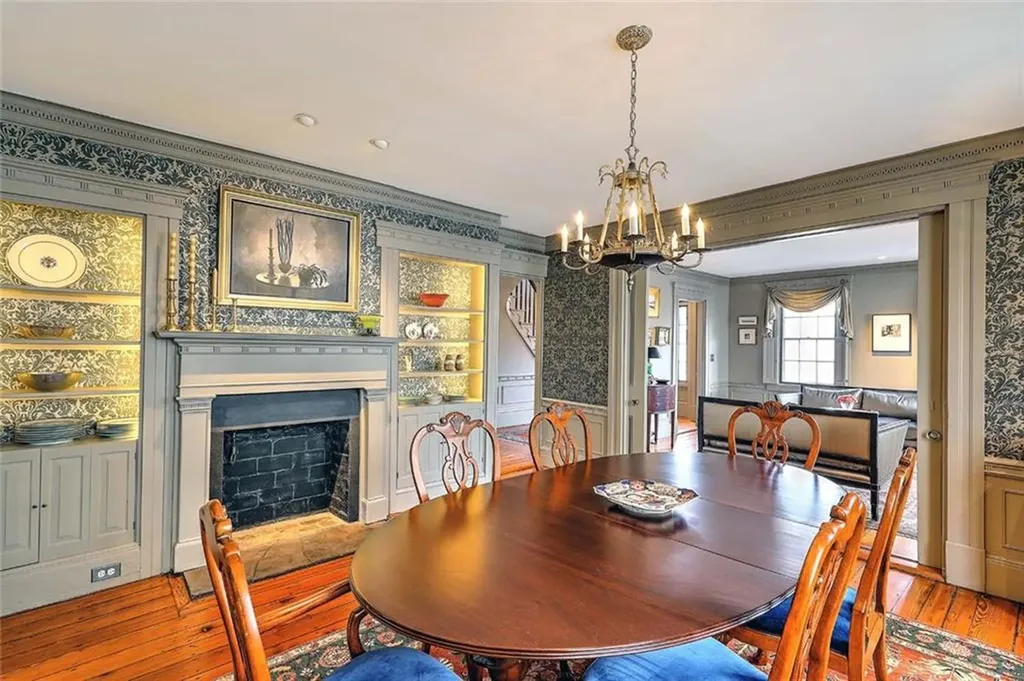 129 Williams Street Providence RI 02906