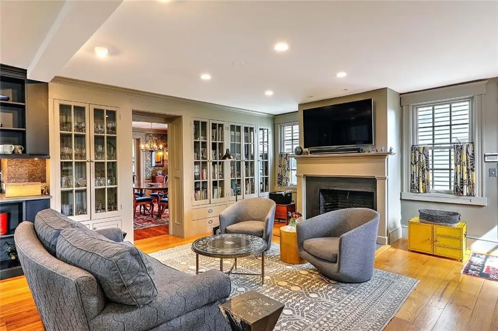 129 Williams Street Providence RI 02906