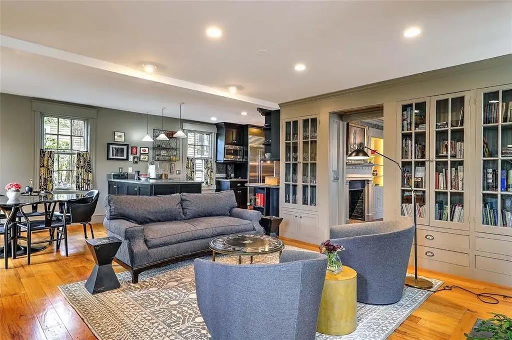 129 Williams Street Providence RI 02906