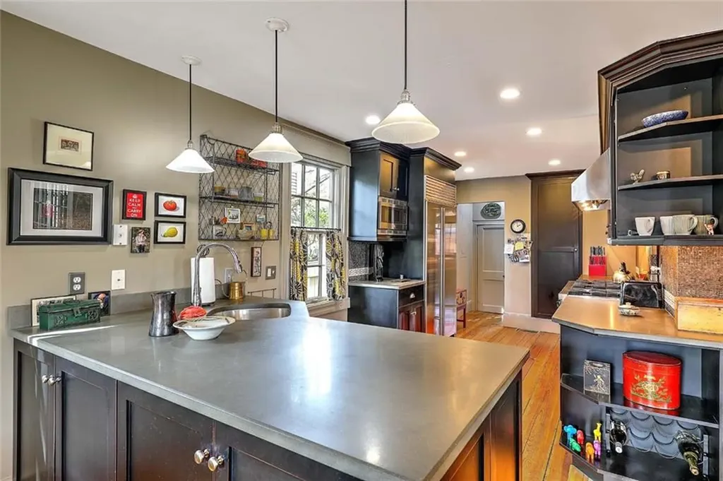 129 Williams Street Providence RI 02906