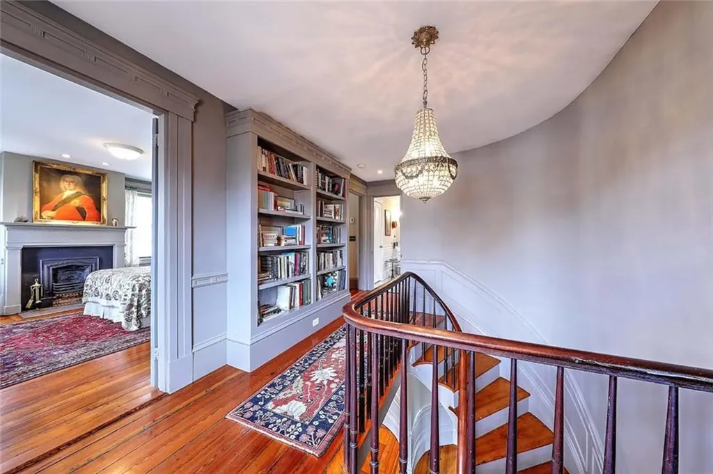 129 Williams Street Providence RI 02906