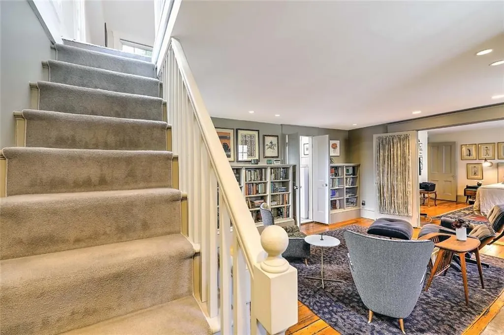 129 Williams Street Providence RI 02906