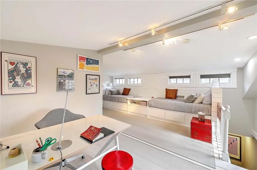 129 Williams Street Providence RI 02906