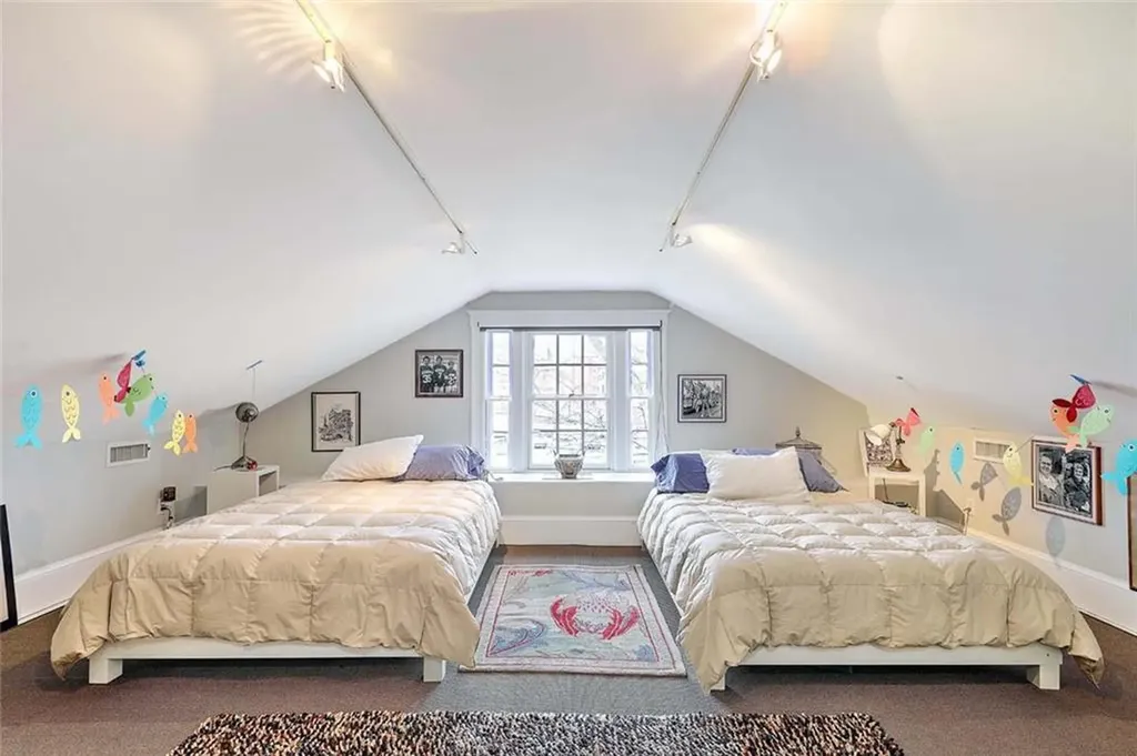 129 Williams Street Providence RI 02906