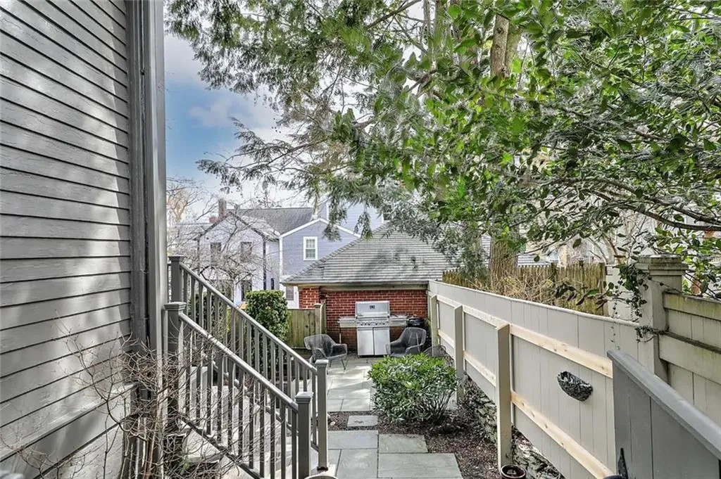 129 Williams Street Providence RI 02906