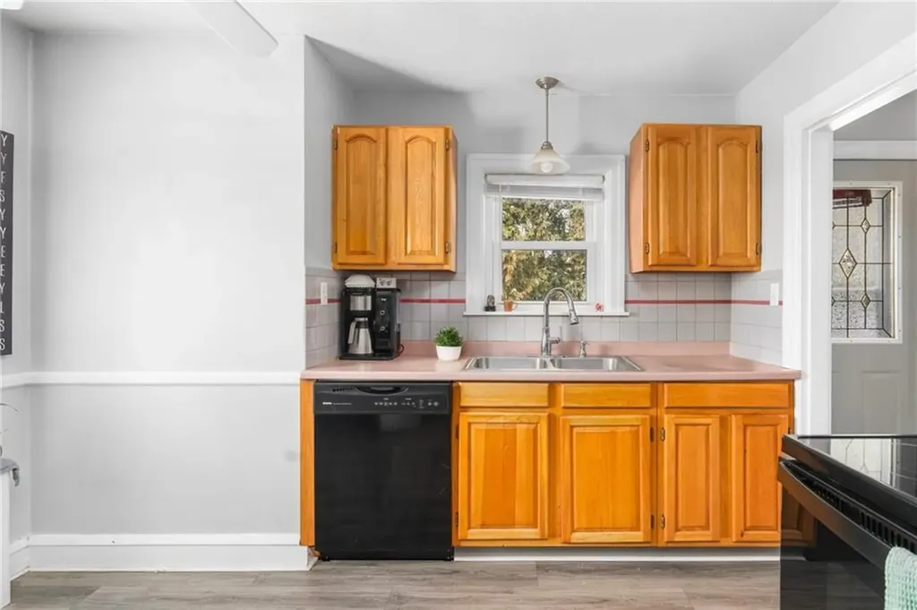 71 Curson Street West Warwick RI 02893