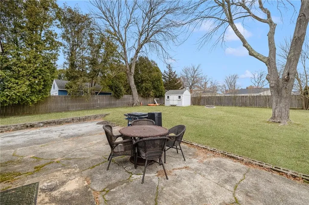 71 Curson Street West Warwick RI 02893