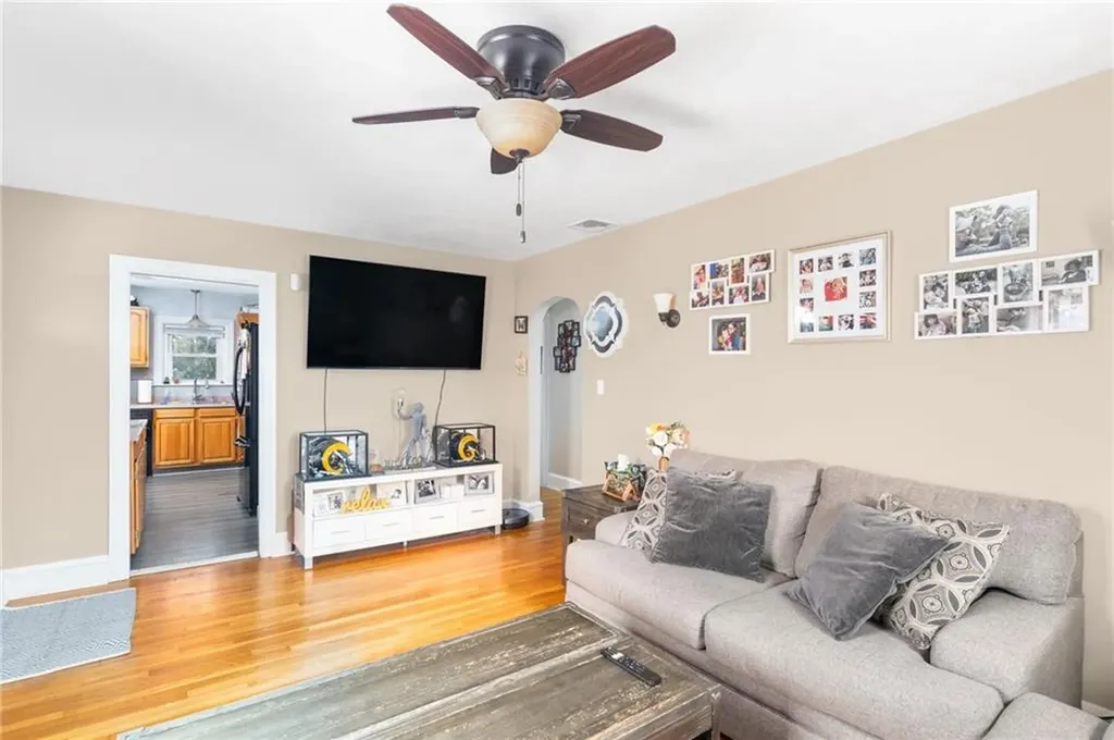 71 Curson Street West Warwick RI 02893