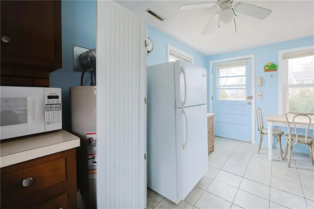 89 Montauk Road Narragansett RI 02882