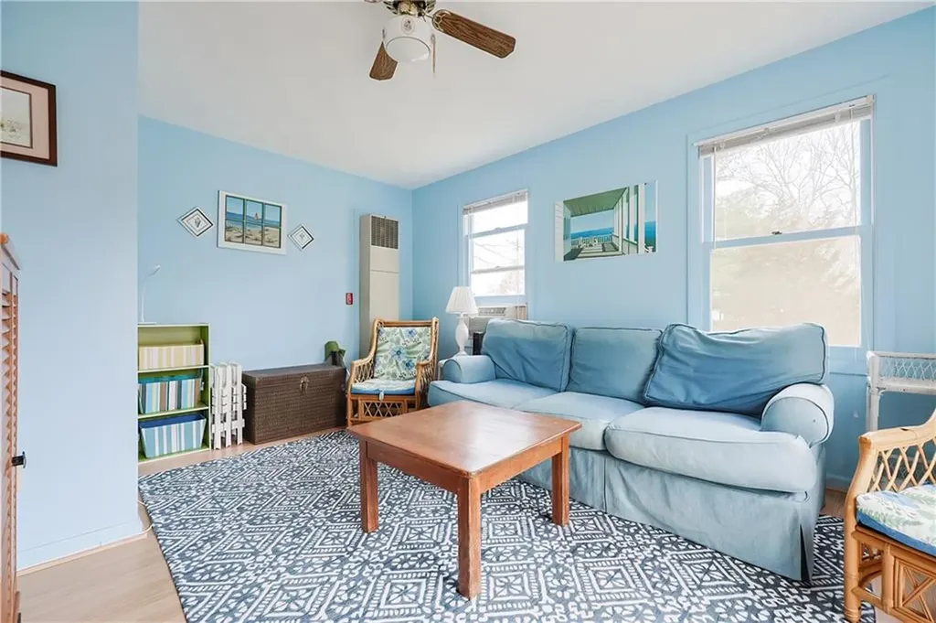 89 Montauk Road Narragansett RI 02882