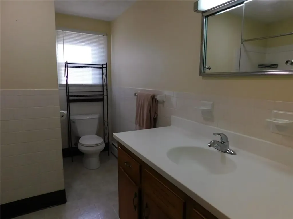 12 Boulder Road Hopkinton RI 02833