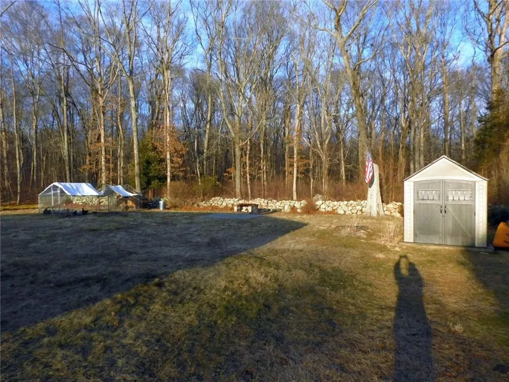 12 Boulder Road Hopkinton RI 02833