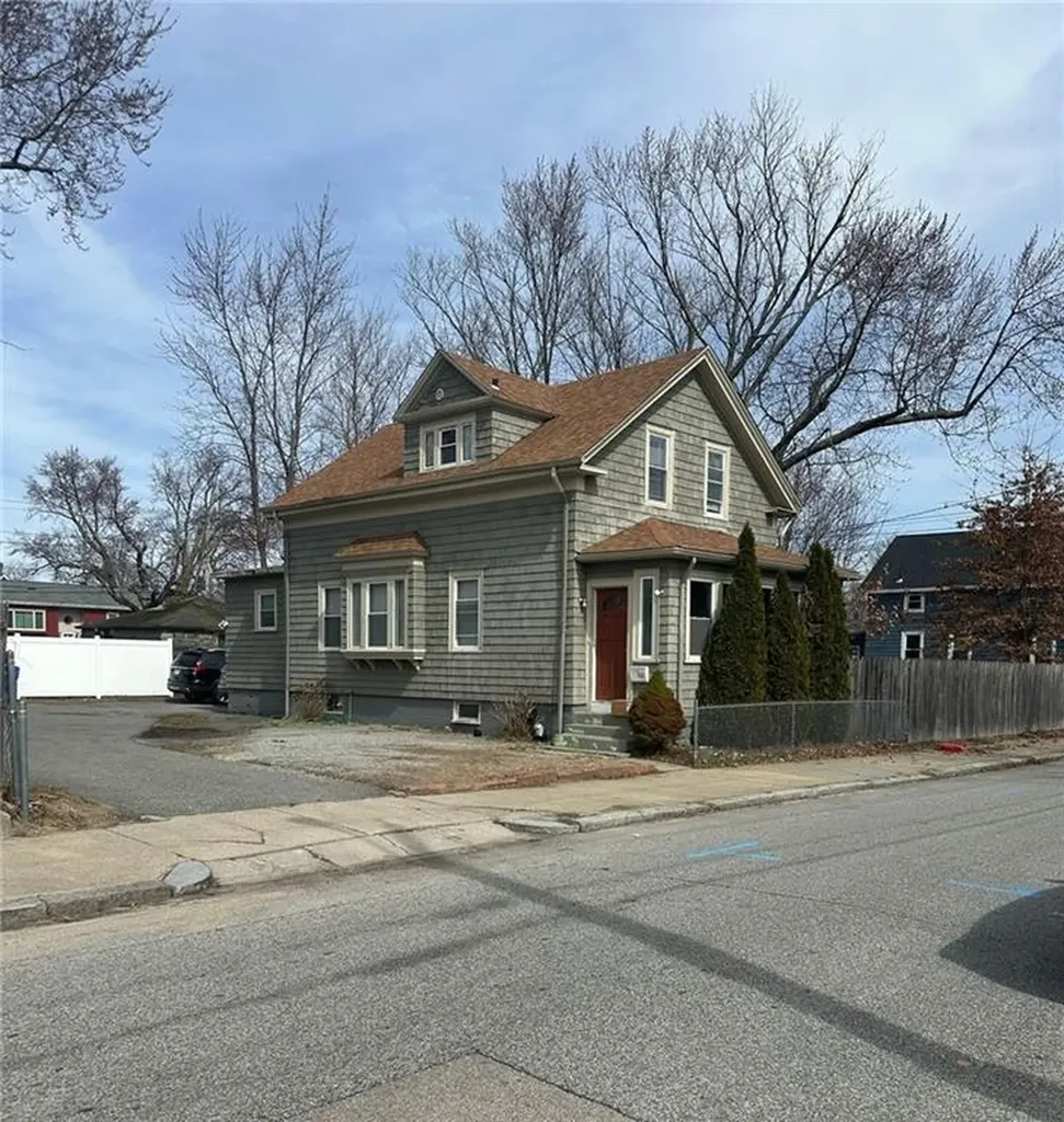 321 Smith Street Cranston RI 02905