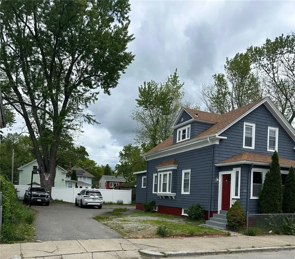 321 Smith Street Cranston RI 02905