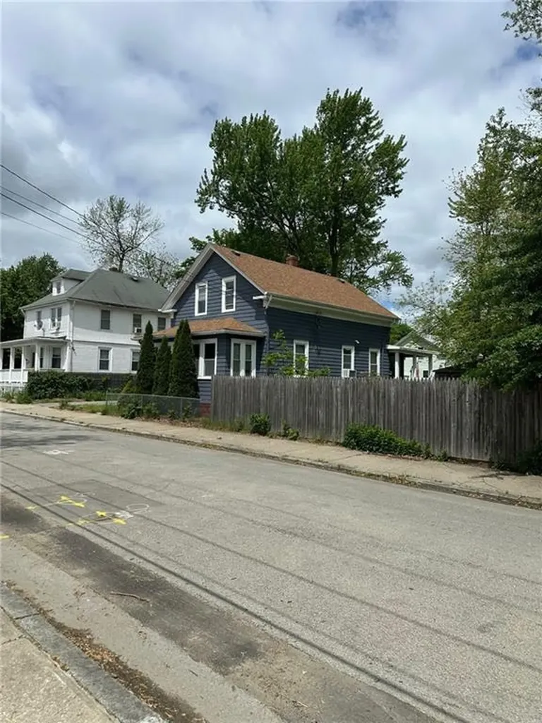 321 Smith Street Cranston RI 02905